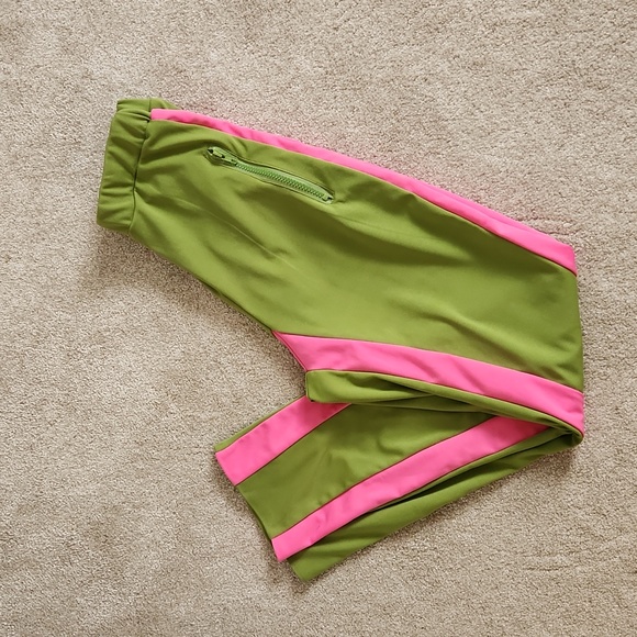 Fitted pink and green jogger - Picture 3 of 7